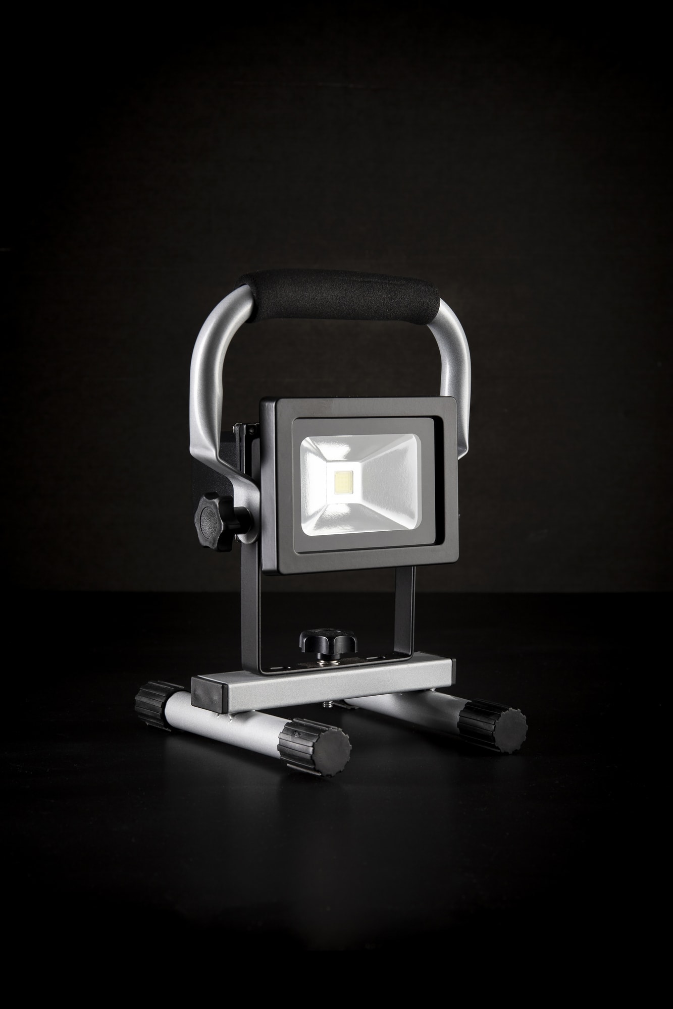 Projecteur chantier LED 10 W sur batterie Lithium HANGER 170500 – Image 4