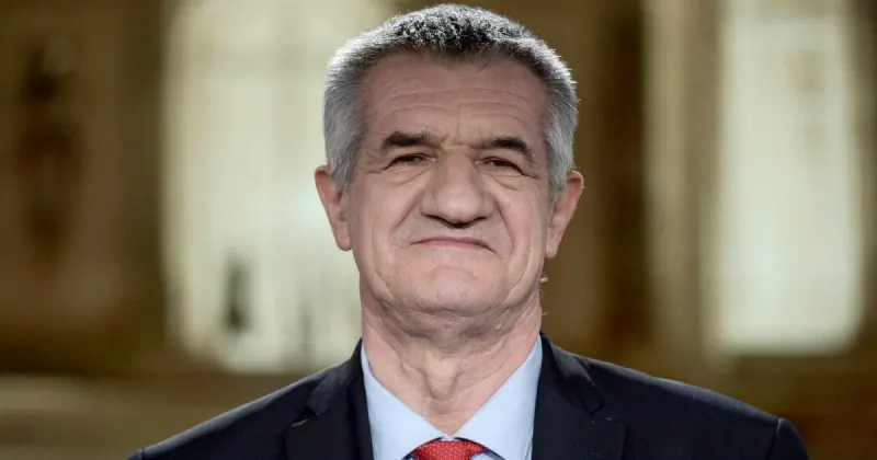 Ex-candidato presidencial francês choca o mundo: "Macron e a maioria dos parlamentares não são vacinados"