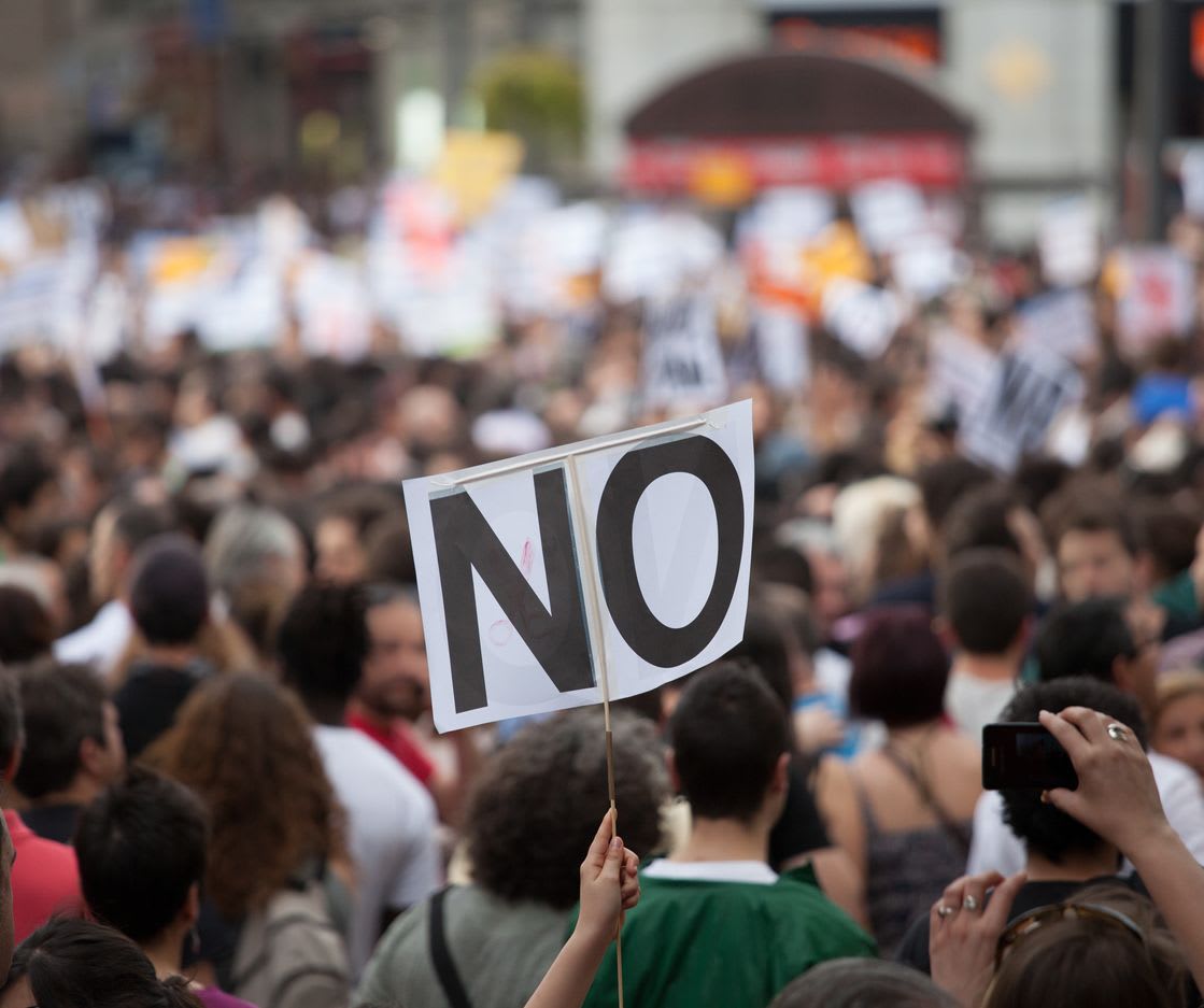 Espanha: Mais de 170.000 protestam contra a tomada do poder pelos socialistas