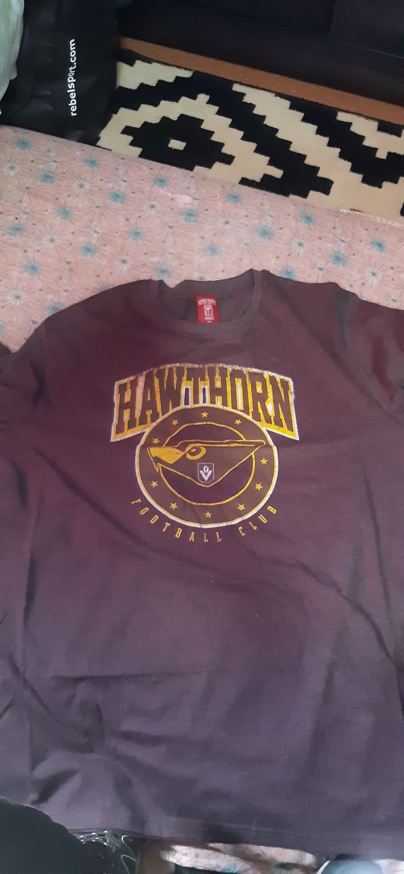 Hawthorn Hawks Mens T-Shirts 2 Pack Size:2XL Customer Photo