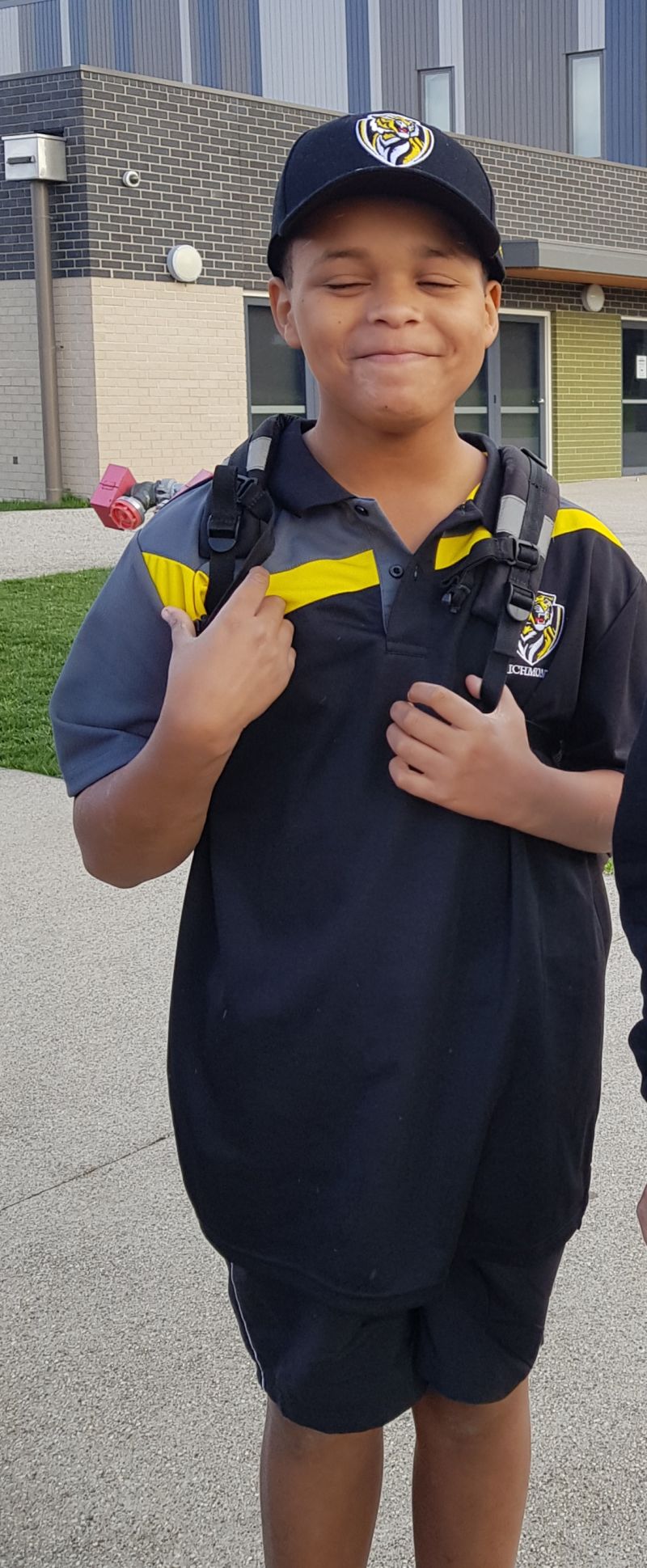 Richmond Tigers Adults Economy Staple Cap Customer Photo