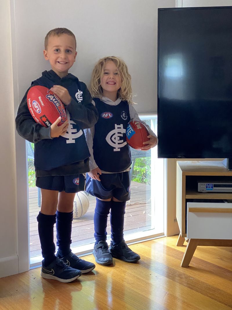 Carlton Blues Youths Logo Footy Shorts Size:6 Customer Photo