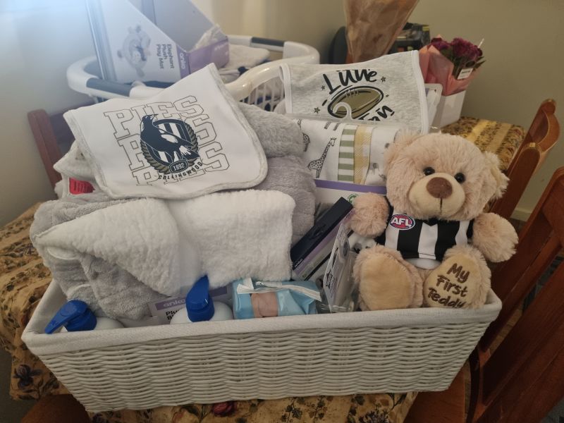 Collingwood Magpies Baby 2-Pack Bibs Customer Photo