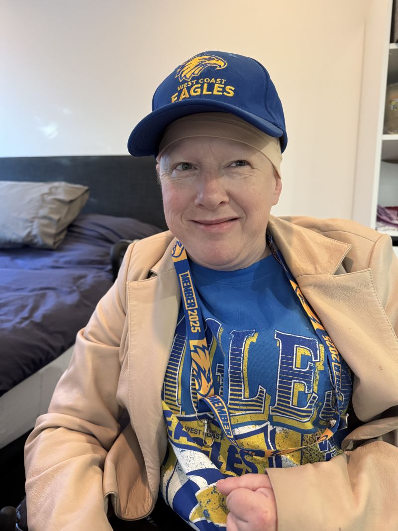 West Coast Eagles Mitchell & Ness Brush Off Adults Tee Size:M Customer Photo