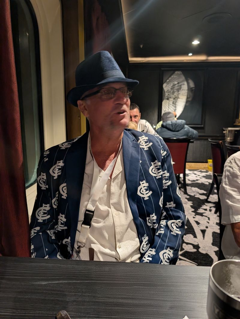 Carlton Blues Front Bar Sports Jacket Size:L Customer Photo