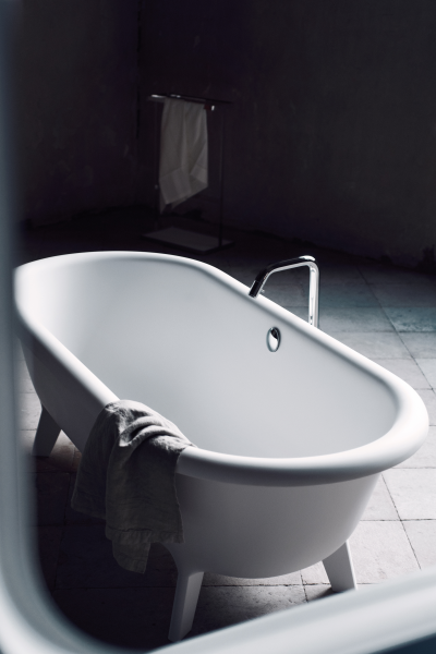 Agape bath fixtures + bathtub (NOTCOT)