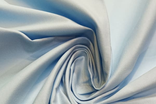 Sky blue 100% cotton plain poplin fabric, 125 GSM weight and 146 cm width