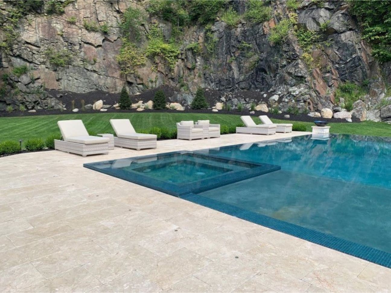 MSI Arterra Porcelain Pool Decking