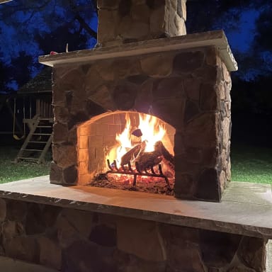 Outdoor Fireplace with Mantel