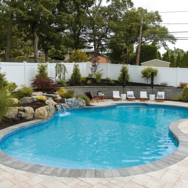 Fullnose Granite City Blend Pool and Patio