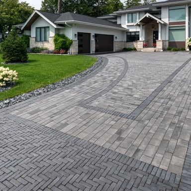 Unilock Copthorne Driveway Basalt 2