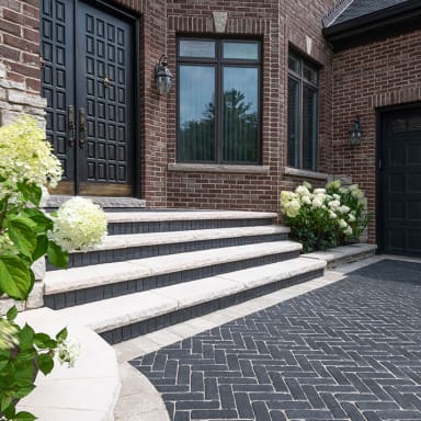 Unilock Copthorne Driveway Basalt 1