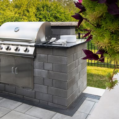 Quarry™ Smooth: Outdoor Kitchen