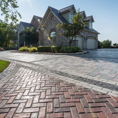 Unilock Richcliff Driveway Dawn Mist Pebble Taupe 1