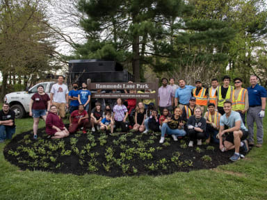 Volunteers for Earth Day 2022
