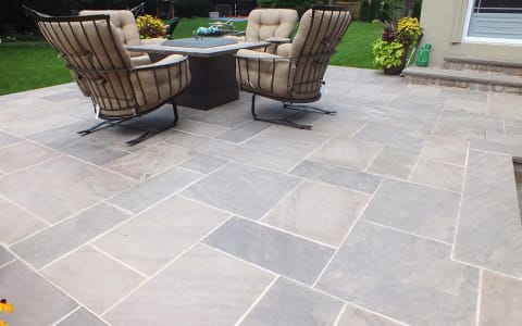 Patio with Pattern-Cut Flagstone