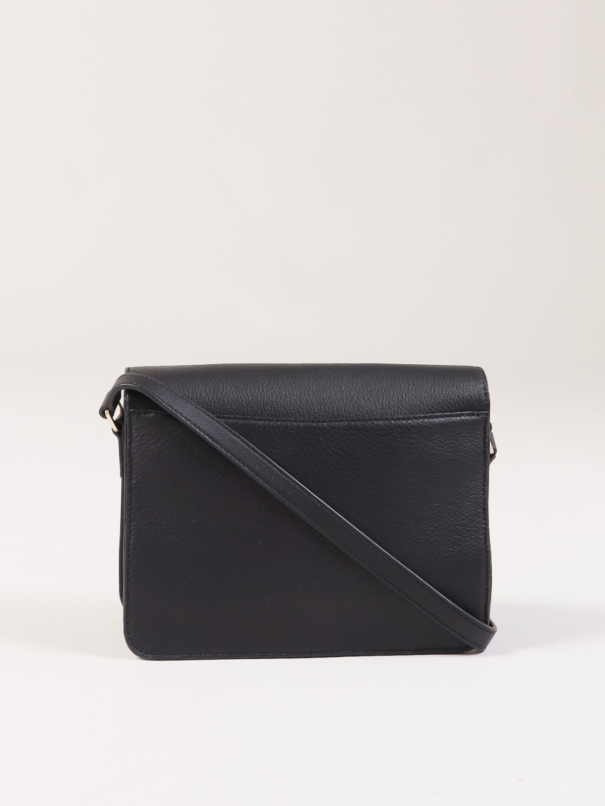 sac bandouli&egrave;re en cuir noir