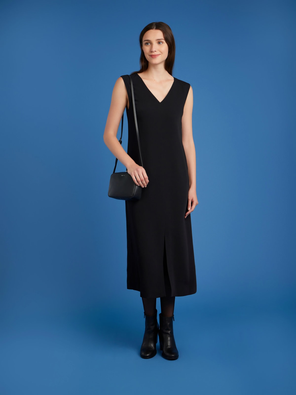 black vika split dress