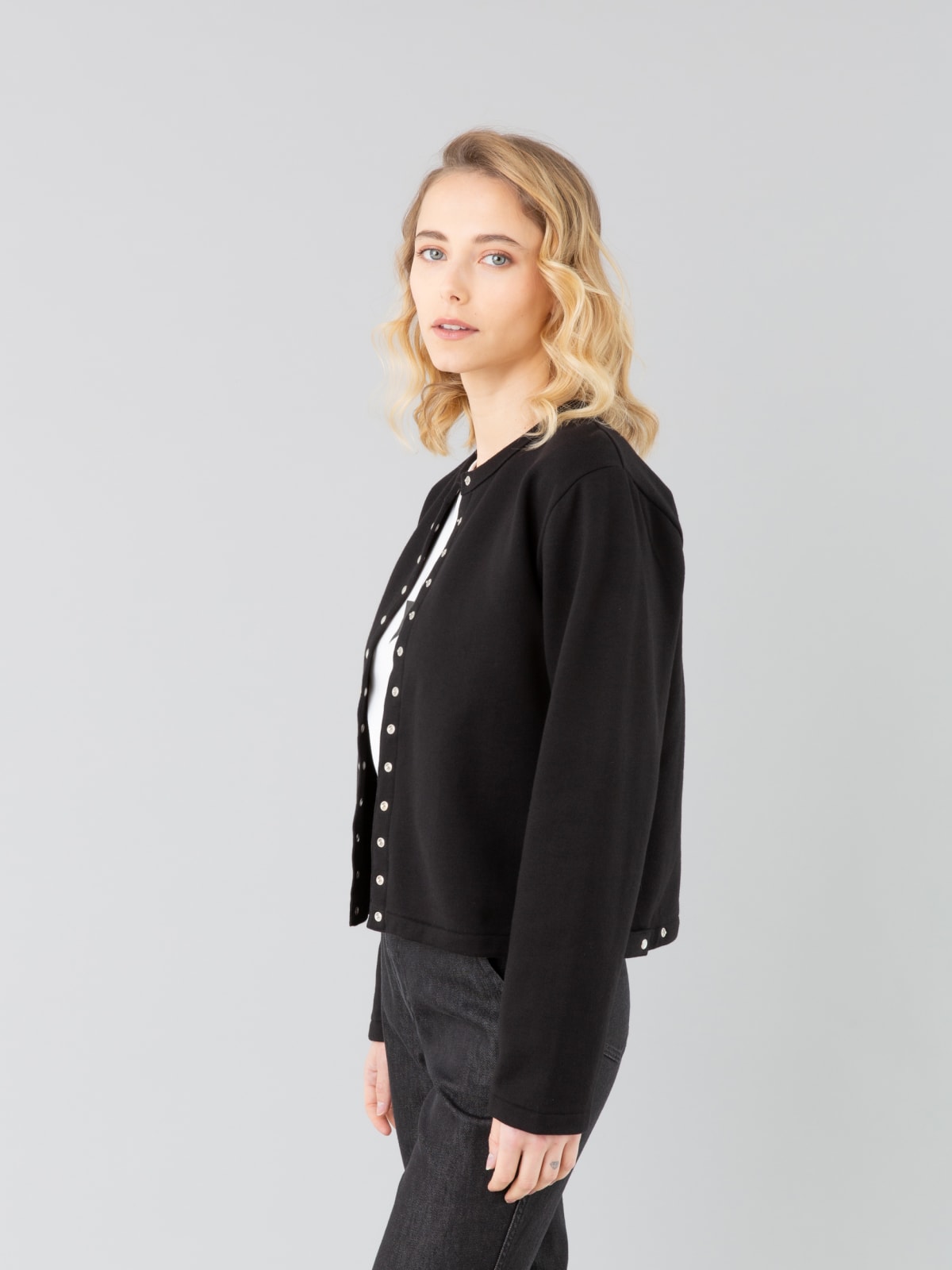 cardigan pressions Le Classique en molleton noir