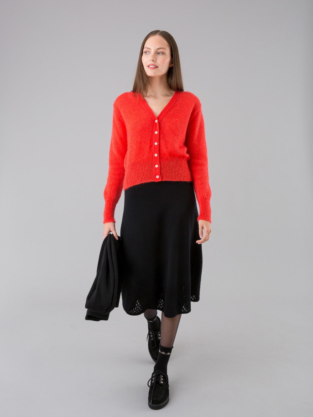 black skirt in merino wool jersey and cashmere