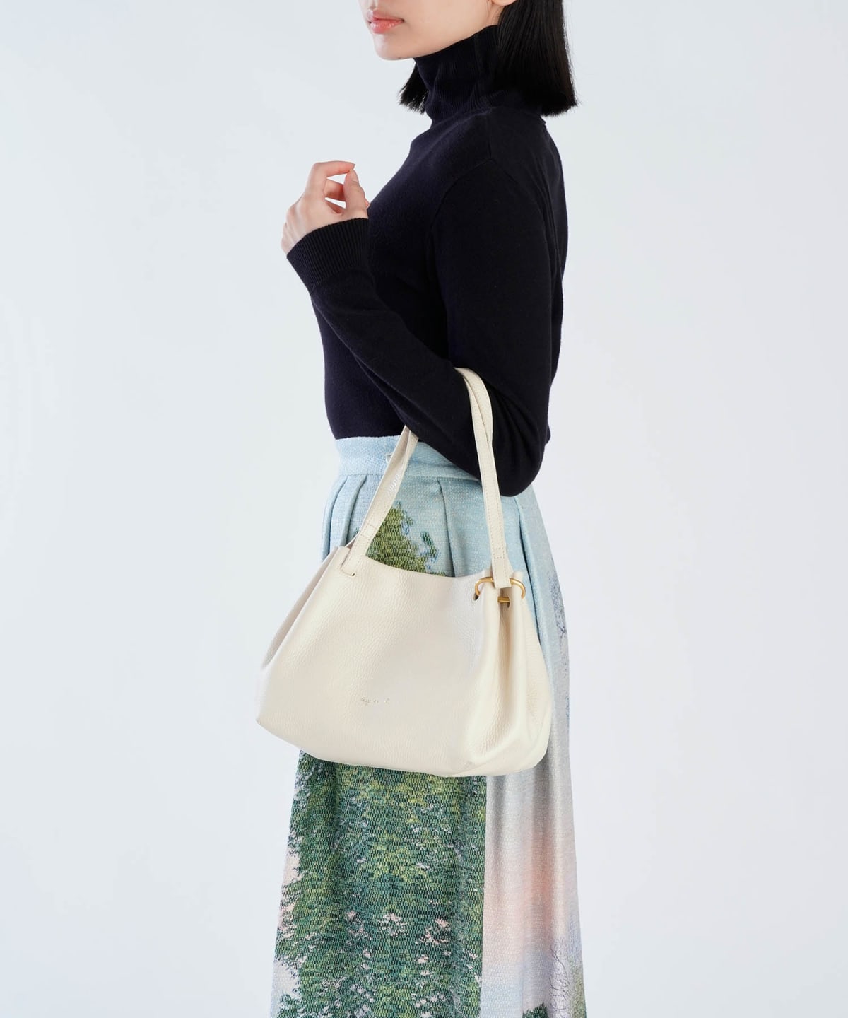 sac en cuir beige image number 7