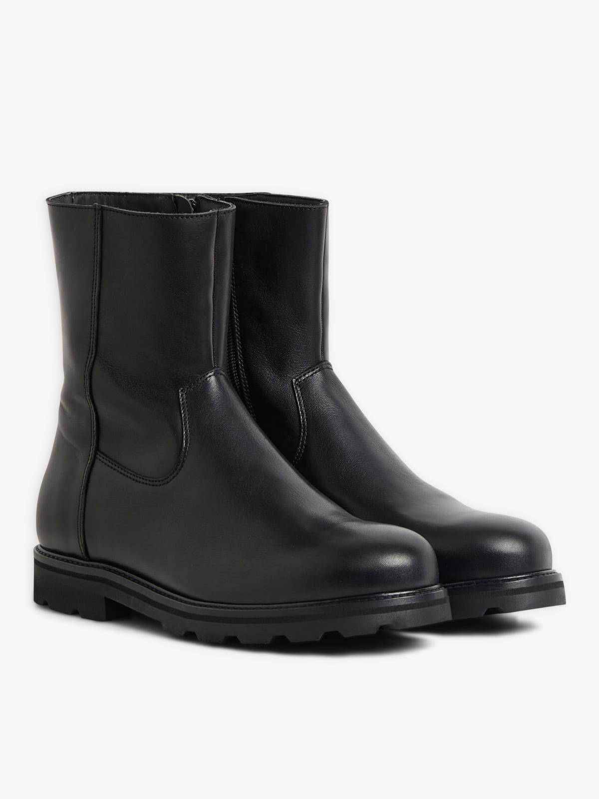 black leather Indiana F. boots