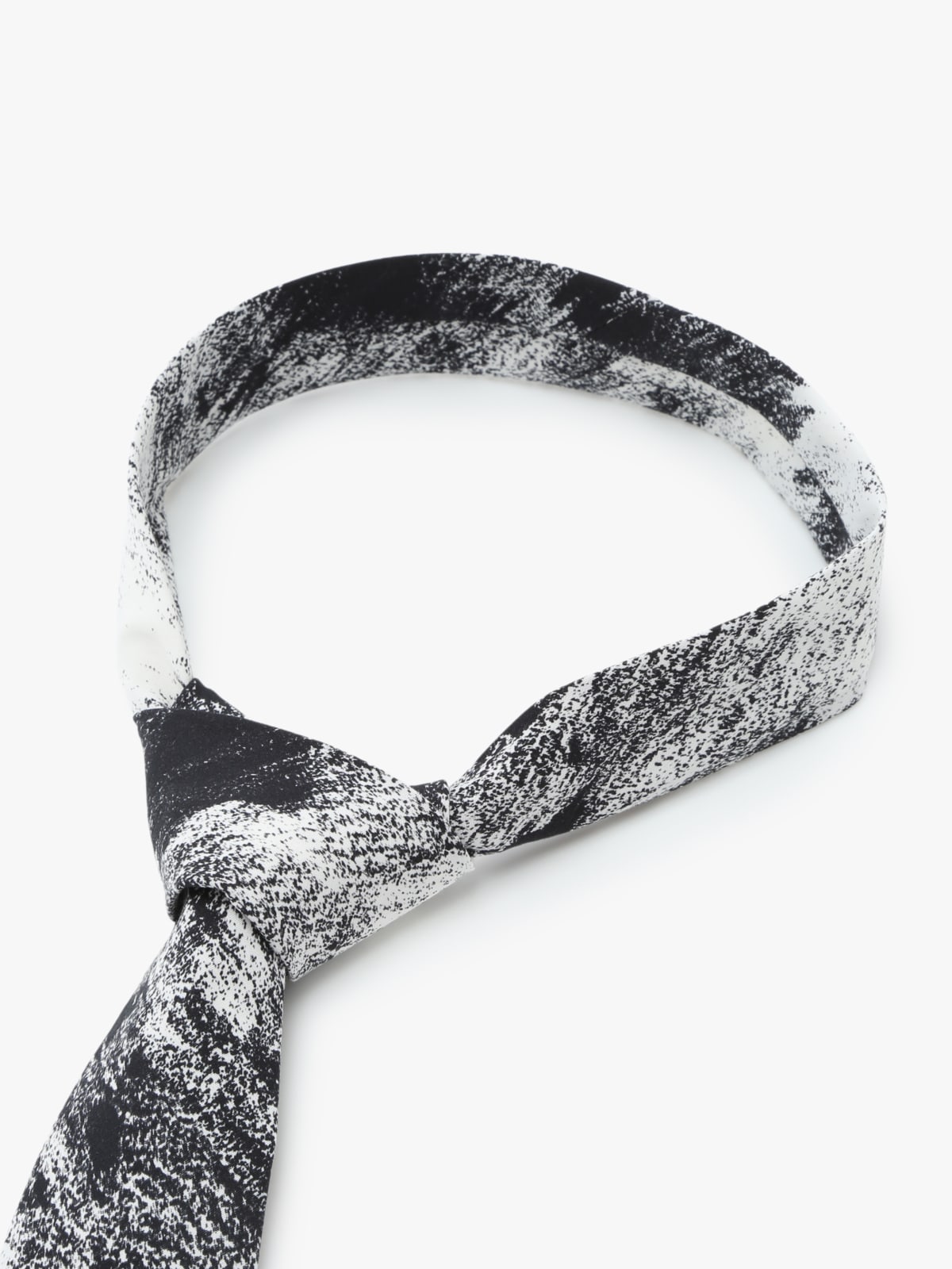 black cotton Mountain tie image number 2
