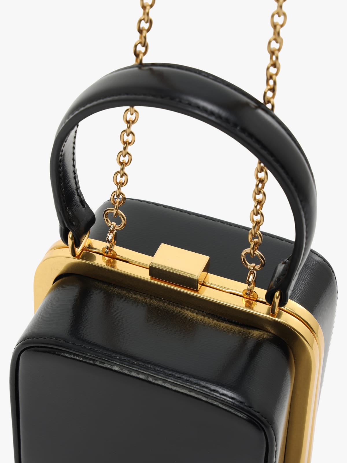 sac bandouli&egrave;re en cuir noir image number 5