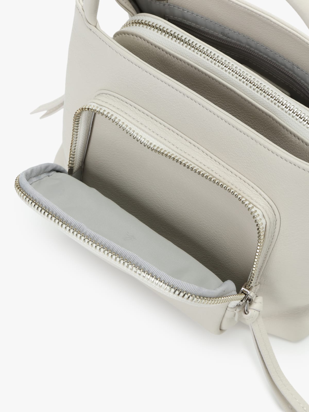 sac bandouli&egrave;re en cuir blanc image number 4