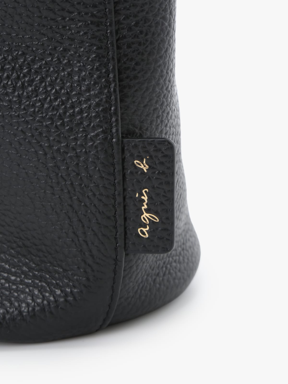 black leather shoulder bag image number 4