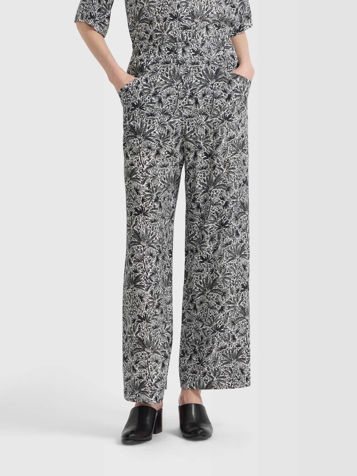 moulin motif trousers