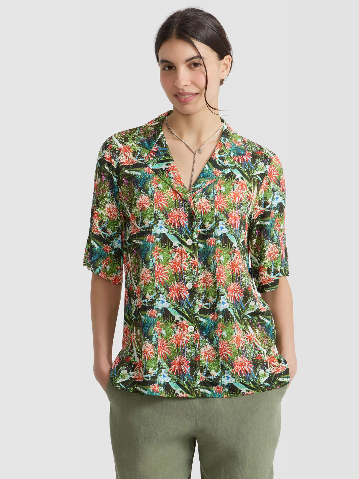 chemise Hawa&iuml; en viscose &agrave; fleurs