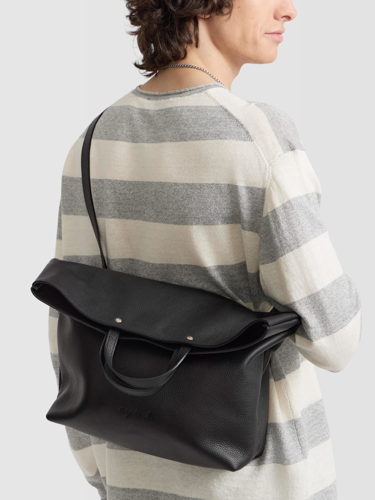 sac cabas Alix en cuir noir image number 7