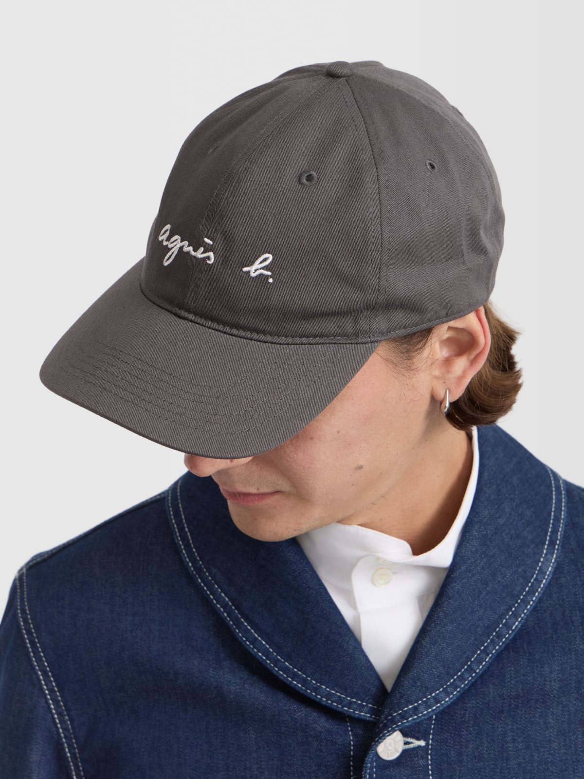 casquette brod&eacute;e "agn&egrave;s b." gris