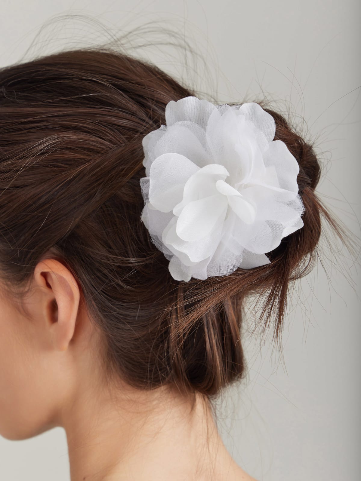 white silk flower Maeli hair clip 