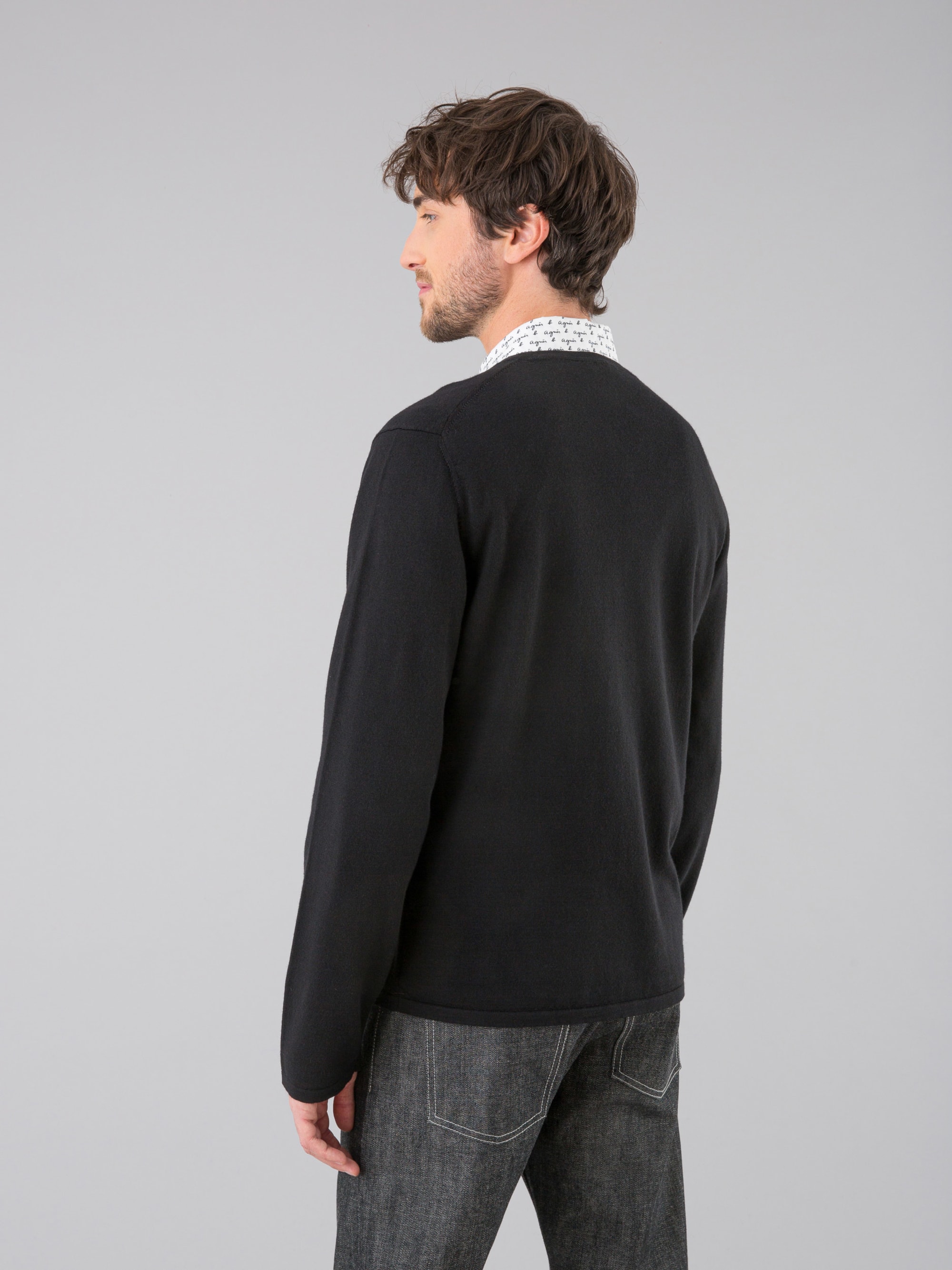 pull petit V noir