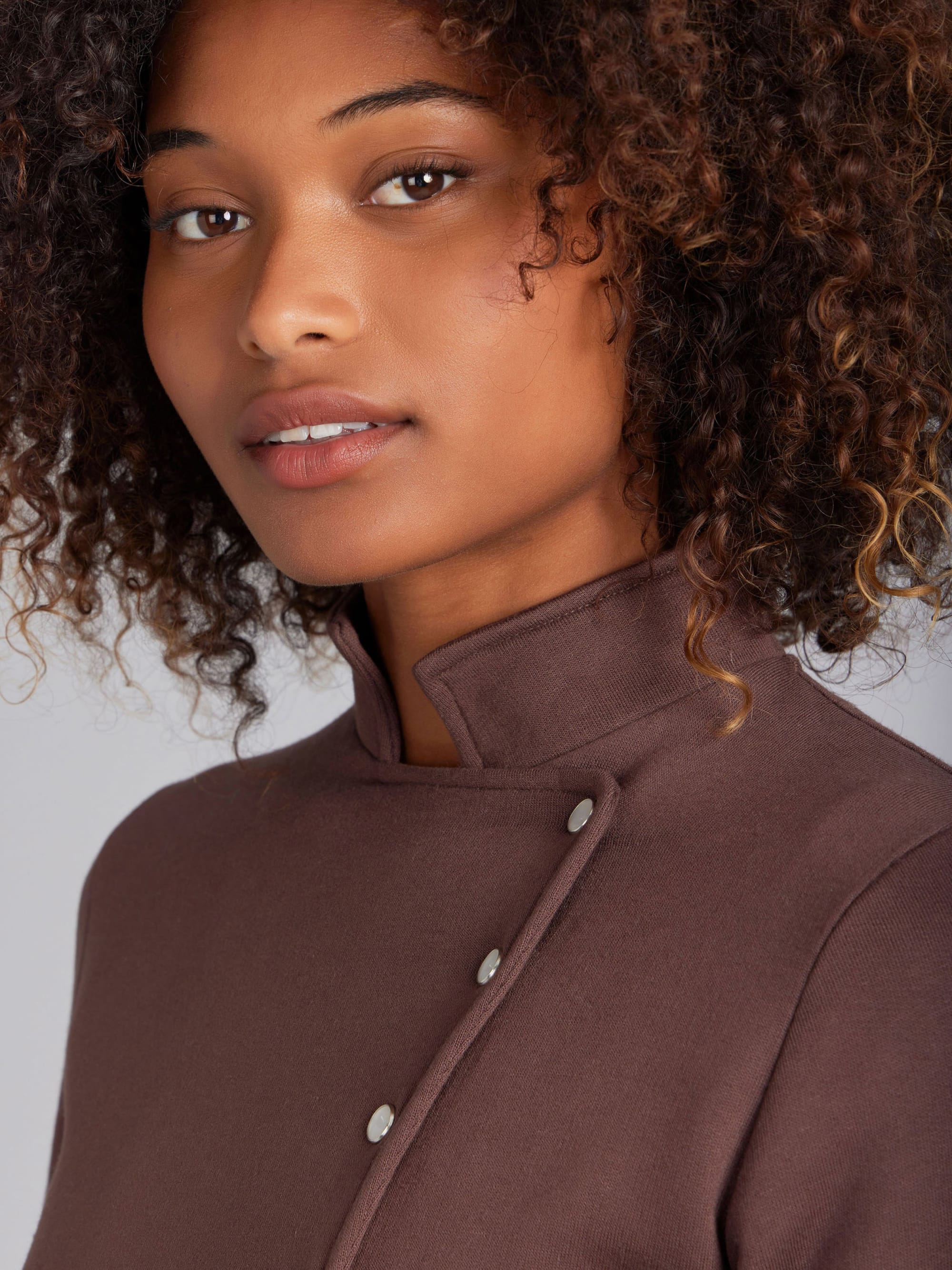 dark brown fleece Fifre snap jacket