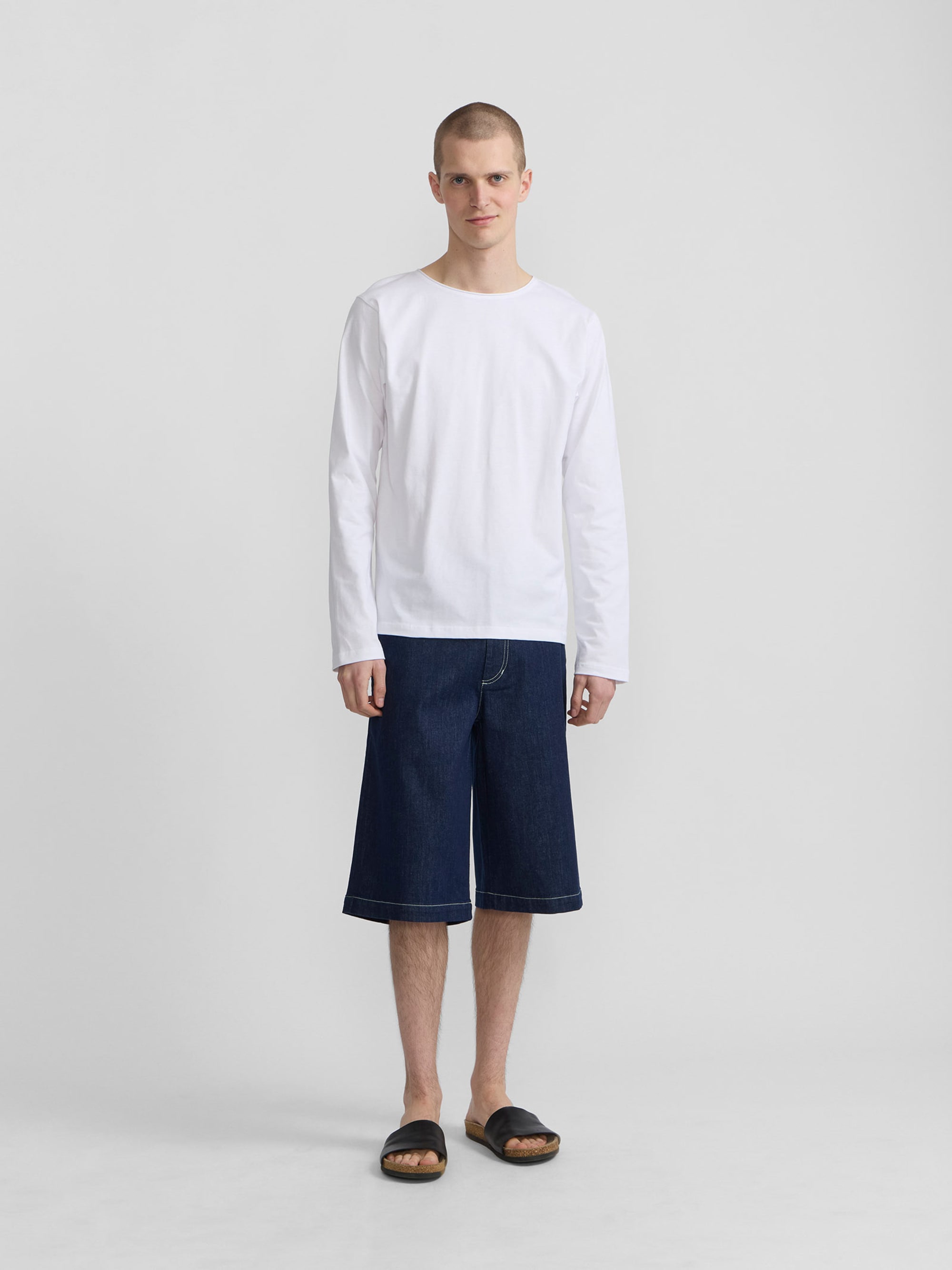 t-shirt in cotton