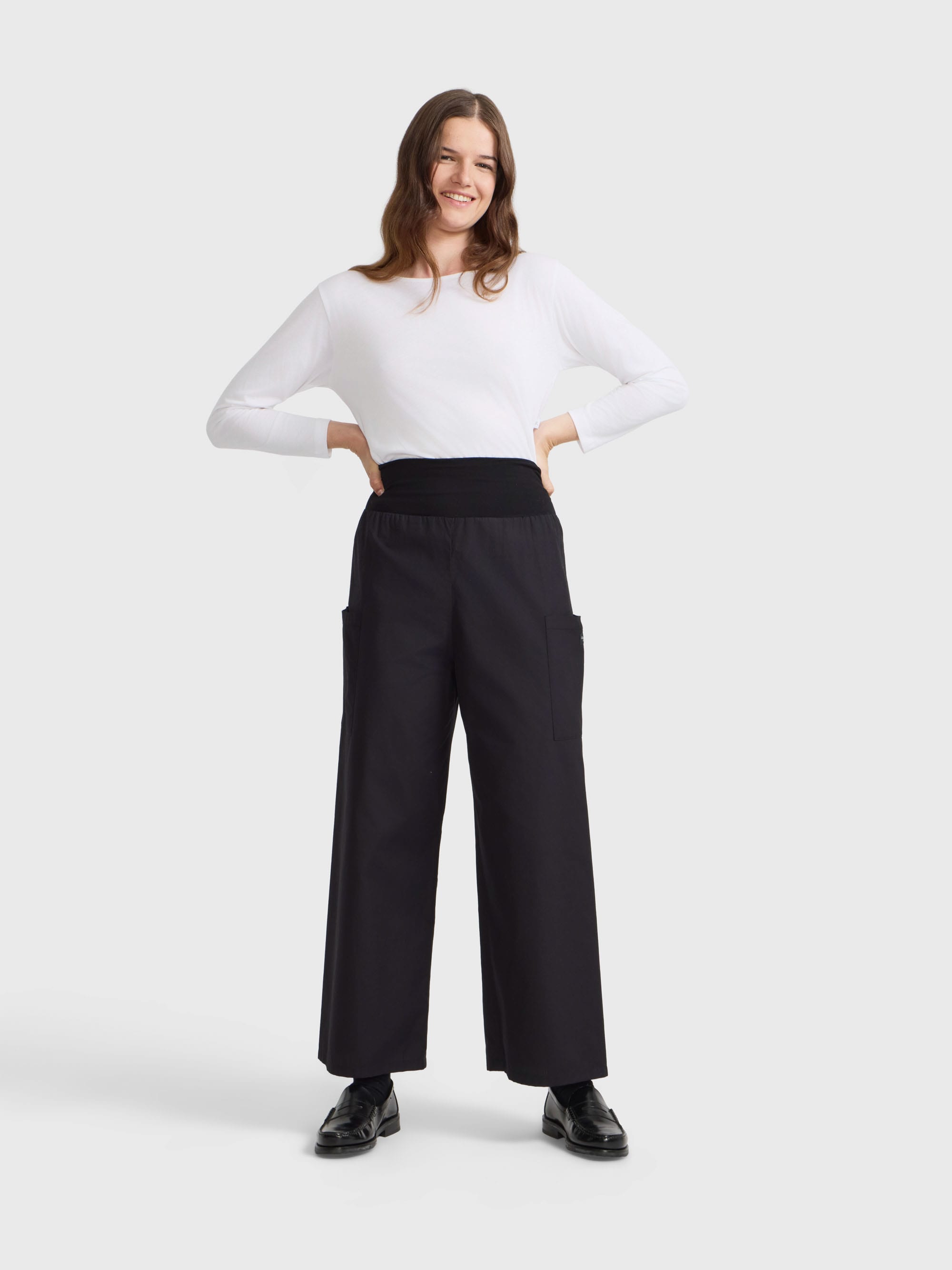 wide-leg trousers with elasticated waist