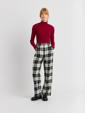 t-shirt Vian &agrave; manches longues col montant rouge