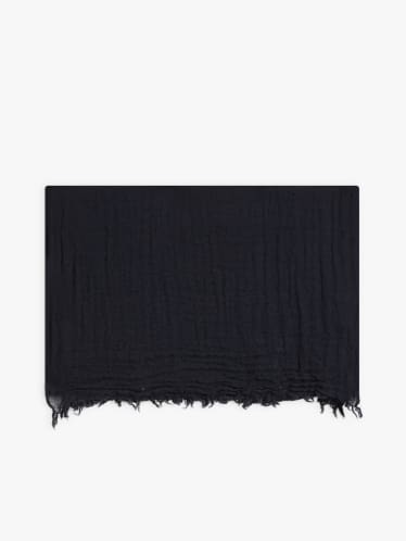 &eacute;charpe Betty en laine noir image number 0