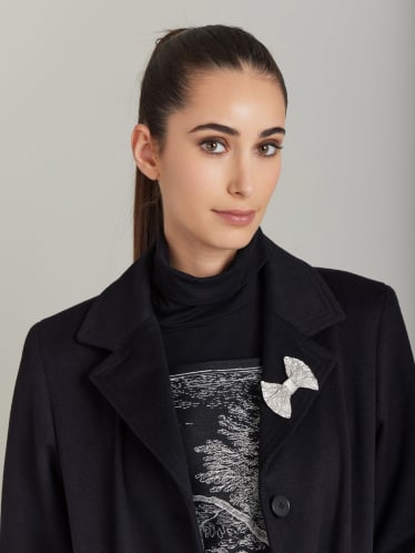 broche en m&eacute;tal couleur argent&eacute; image number 2