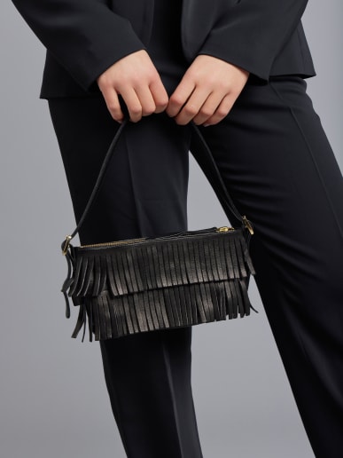 black leather Carmen clutch