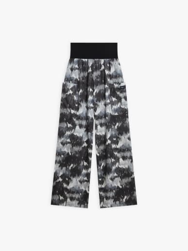pantalon Mathis court en coton imprim&eacute; camouflage 