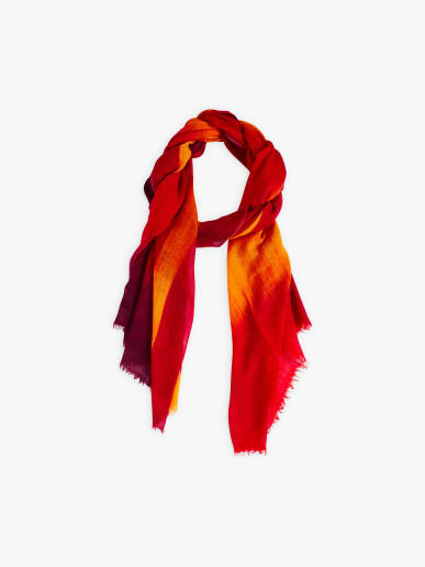 gradient of red wool Selene scarf