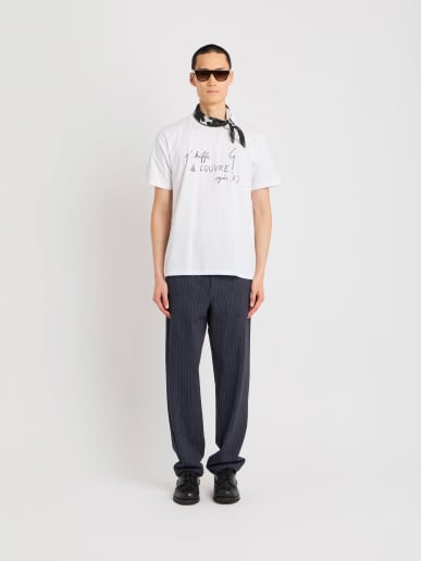 white cotton t-shirt with &ldquo;j'kiffe le Louvre&rdquo; screen print