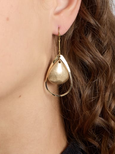 color gold  brass Molly earrings