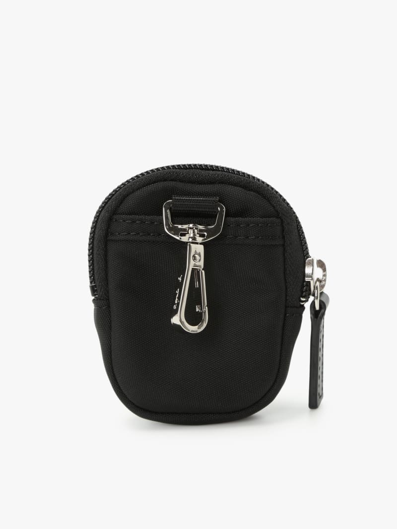 black nylon pouch image number 6