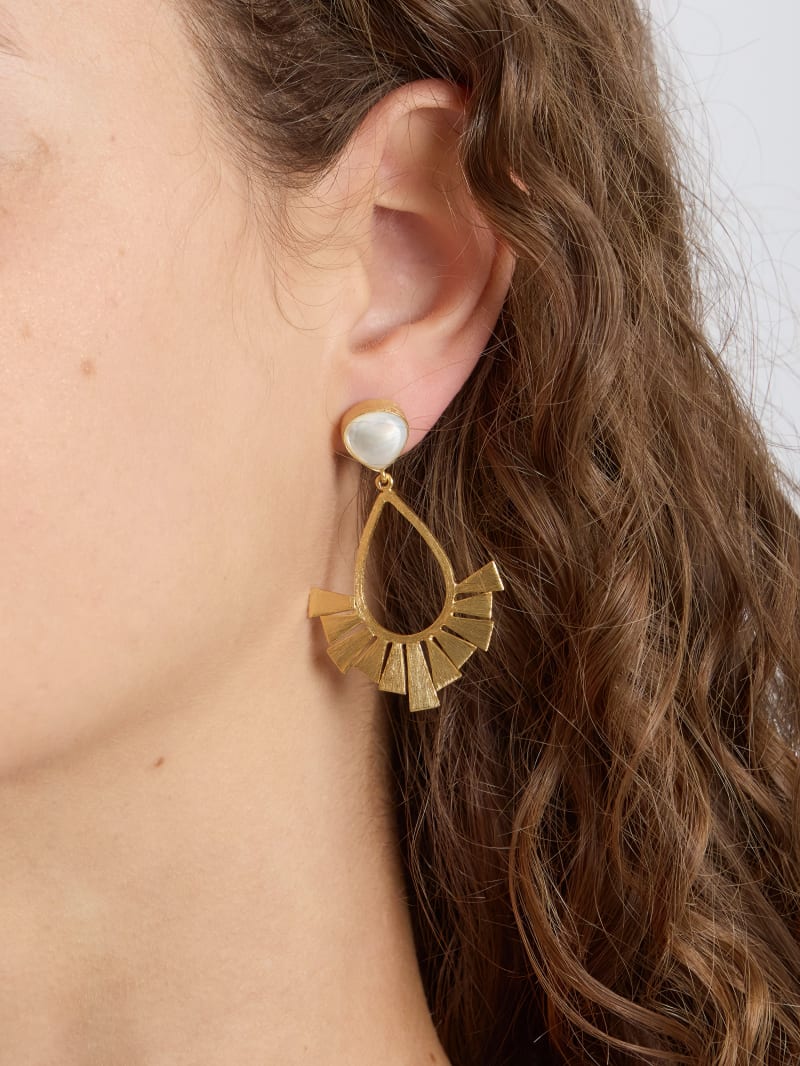 color gold brass Polly earrings image number 1