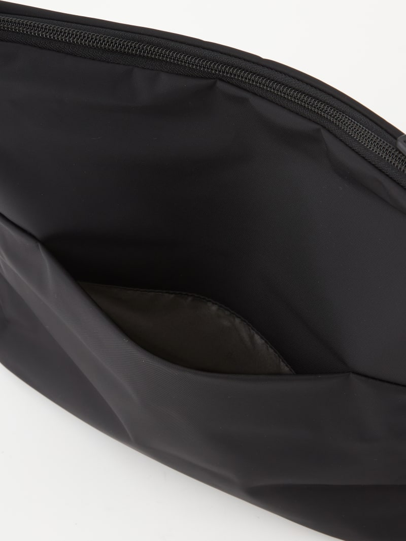 sac bandouli&egrave;re noir en nylon image number 5